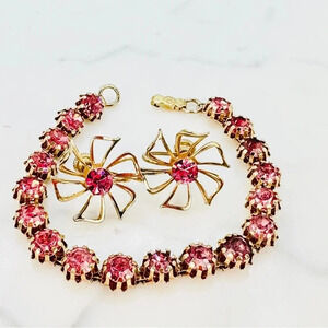 Vintage Pink Rhinestone Bracelet 7.5” and Flower Screw Back Earrings Gol…